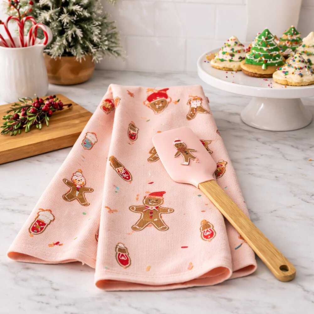 NWT Wondershop Pink Gingerbread Christmas Holiday Kitchen Towel and Spatula Set